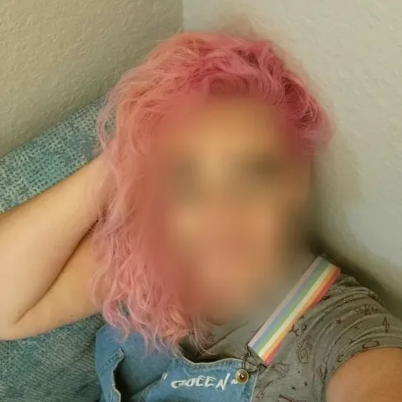 Frederikke, 28