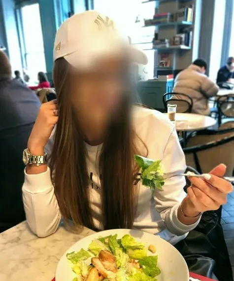 Mette, 32