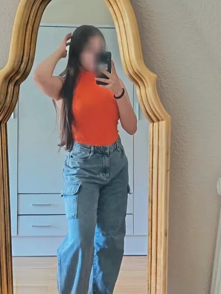Sara, 20